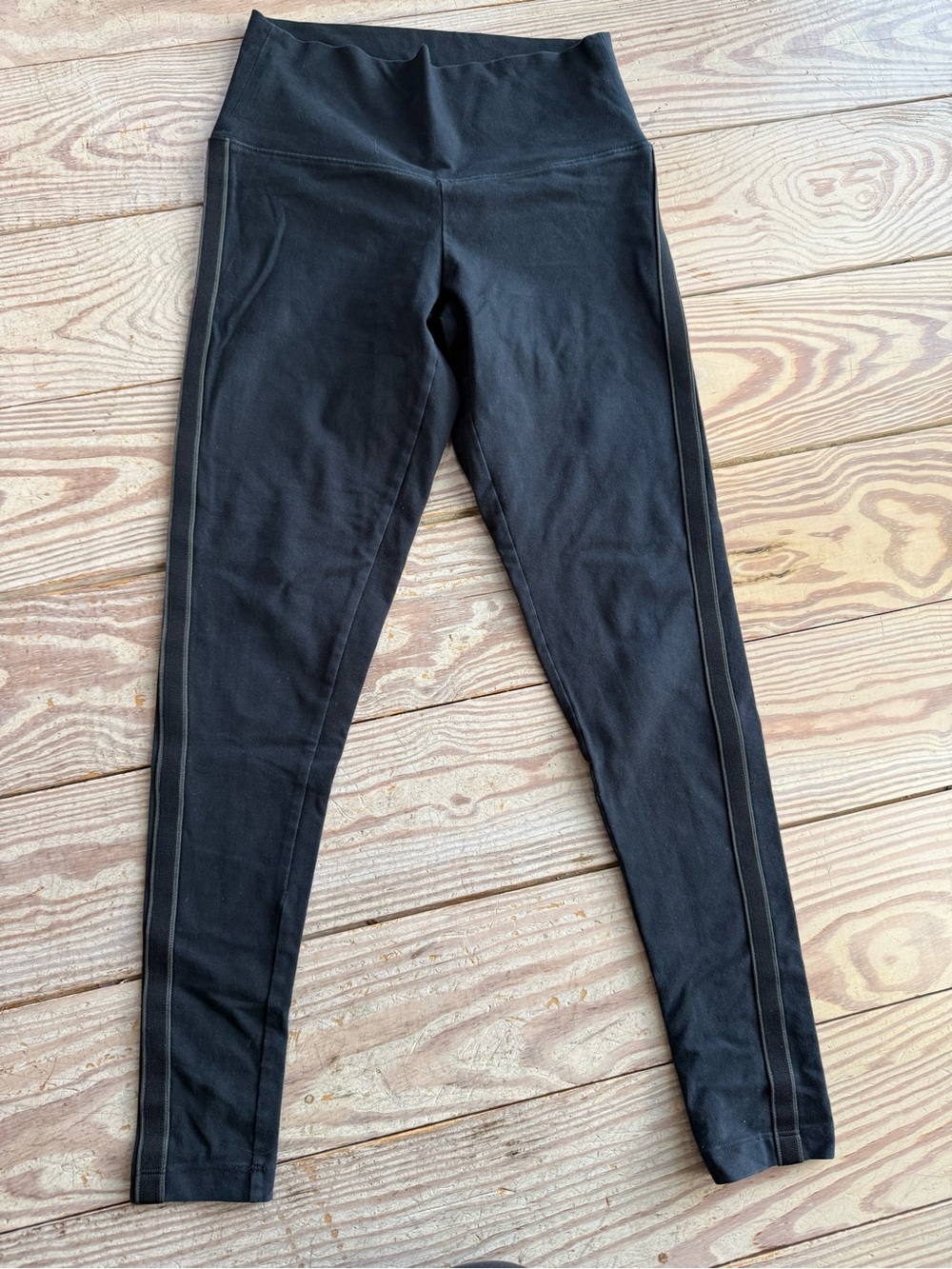 TNA Black Leggings size s